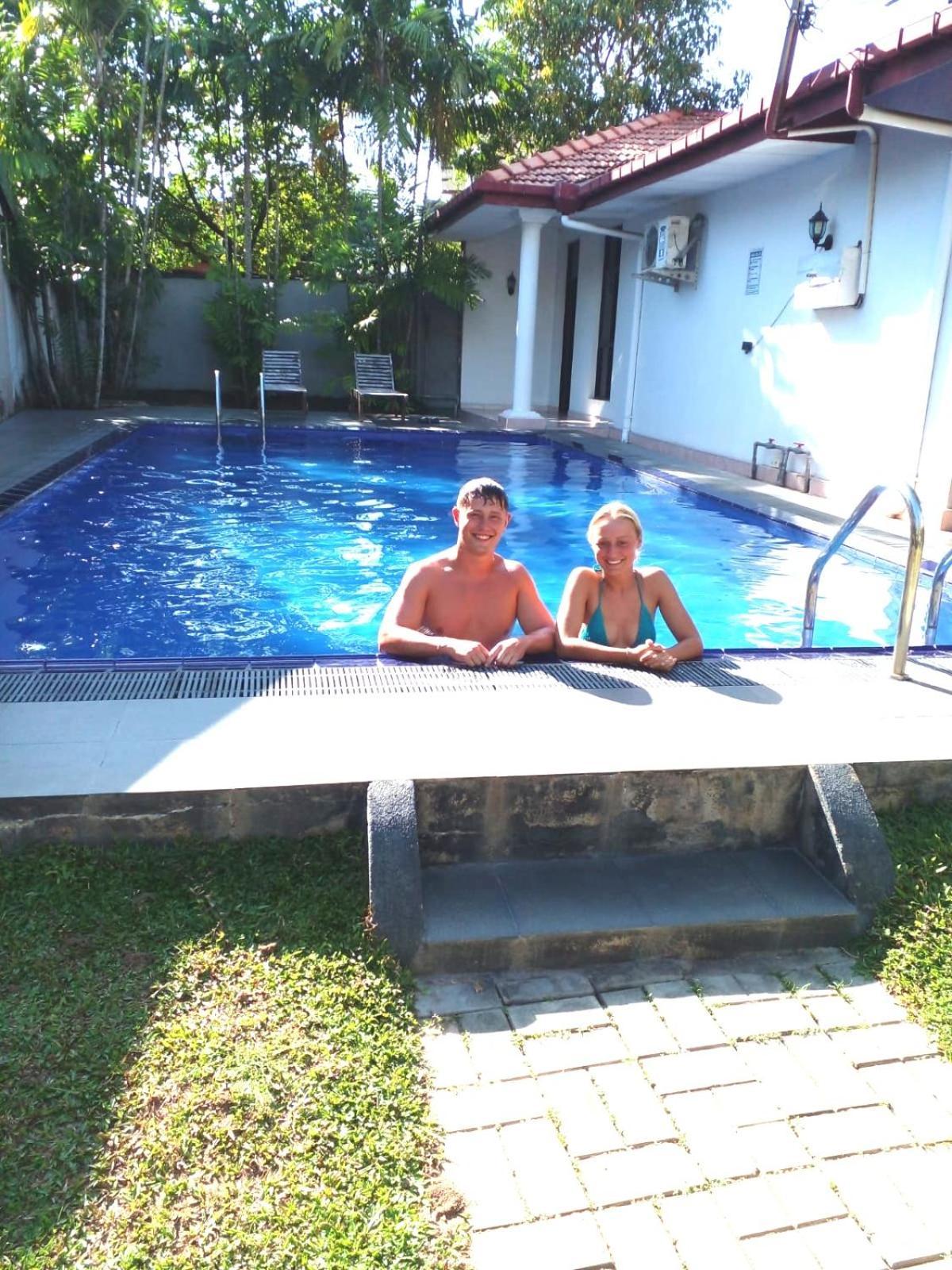 Blue Bell Hotel Negombo Extérieur photo