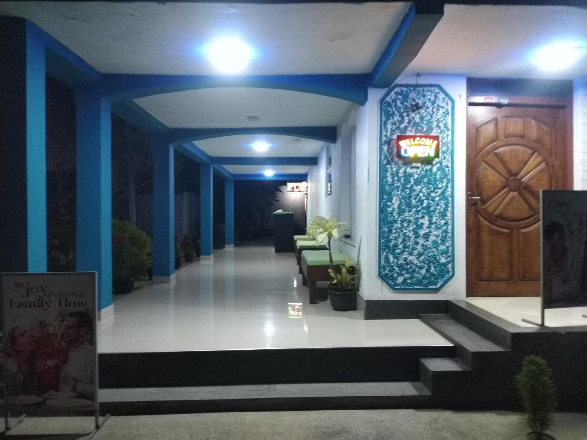 Blue Bell Hotel Negombo Extérieur photo
